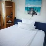 Forstgut Waldeck Konukevi Ingelheim am Rhein