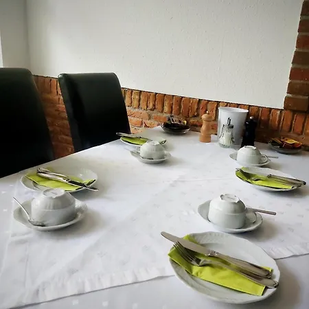 Konukevi Forstgut Waldeck 3*